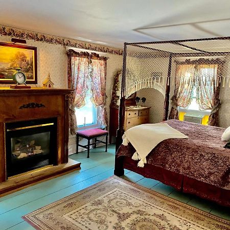 The Bella Ella Bed And Breakfast Canandaigua Exterior foto